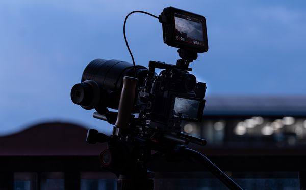 Lumix S1H als Video-DSLM – Bild: Panasonic) Lumix S1H als Video-DSLM – Bild: Panasonic)