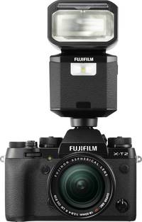 Fujifilm EF-X500 an X T2 von vorne Fujifilm EF-X500 an X T2 von vorne