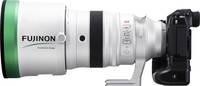 Fujifilm FUJINON XF 200 mm F2 R LM OIS WR in weiß mit Stativschelle und Gegenlichtblende an X H1 von links Fujifilm FUJINON XF 200 mm F2 R LM OIS WR in weiß mit Stativschelle und Gegenlichtblende an X H1 von links