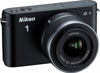 Nikon 1 NIKKOR VR 10-30 mm 1:3.5-5.6 in schwarz an 1 J2 von vorne rechts