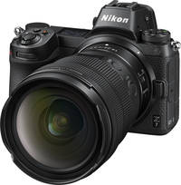 Nikon NIKKOR Z 14-24 mm 1:2.8 S in schwarz an Z7 von schräg vorne links