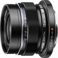 OM System M.Zuiko digital 45 mm 1:1.8 (ET-M4518) in schwarz von vorne links