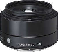 Sigma 30 mm F2.8 DN Art in schwarz von schräg oben