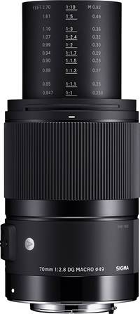 Sigma 70 mm F2.8 DG Macro Art in schwarz ausgefahren von oben