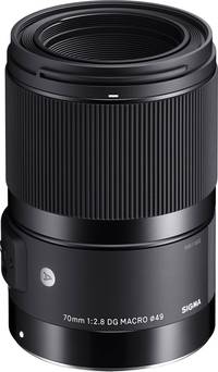 Sigma 70 mm F2.8 DG Macro Art in schwarz von schräg oben