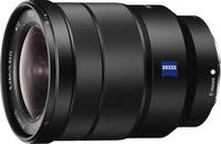 Sony Zeiss Vario-Tessar T* FE 16-35 mm F4 ZA OSS (SEL1635Z) in schwarz von vorne links Sony Zeiss Vario-Tessar T* FE 16-35 mm F4 ZA OSS (SEL1635Z) in schwarz von vorne links