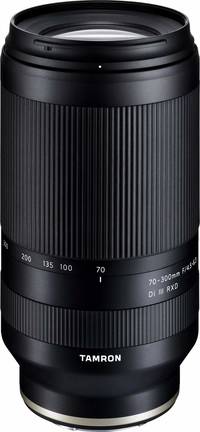 Tamron 70-300 mm F/4.5-6.3 Di III RXD (A047) in schwarz von schräg oben
