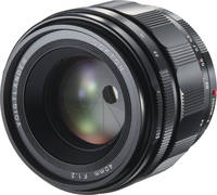 Voigtländer Nokton 40 mm / 1:1.2 Asph. in schwarz von vorne links