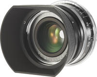 Voigtländer Ultron 35 mm / 1:2.0 Asph. mit Sonnenblende von vorne links