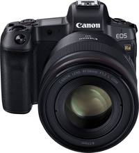 Canon EOS Ra in schwarz mit RF 50mm f12 von vorne oben Canon EOS Ra in schwarz mit RF 50mm f12 von vorne oben