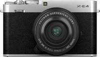 Fujifilm X-E4 in silber mit XF 27mm f28 r wr von vorne Fujifilm X-E4 in silber mit XF 27mm f28 r wr von vorne