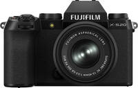 Fujifilm X-S20 in schwarz mit Fujinon XC15-45mm von vorne