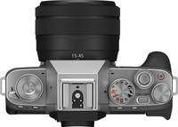 Fujifilm X-T200 in silber mit Fujinon XC 15-45mm von oben
