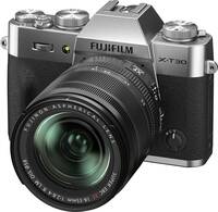 Fujifilm X-T30 II in silber mit XF18-55 von schräg vorne links