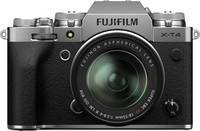 Fujifilm X-T4 in silber mit XF 18-55mm von vorne