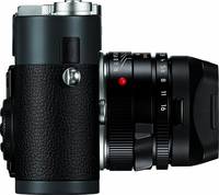 Leica M-E (Typ 220) in schwarz mit Summicron m 35mm von rechts Leica M-E (Typ 220) in schwarz mit Summicron m 35mm von rechts