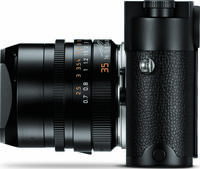 Leica M10 Monochrom (Typ 6376) in schwarz mit Summilux M 35mmF14 von links