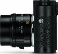 Leica M10-P (Typ 3656) in schwarz mit Summicron M 50mm von links