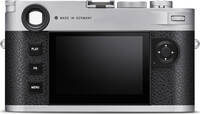 Leica M11 P (Typ 2416) in silber von hinten Leica M11 P (Typ 2416) in silber von hinten