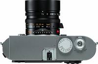 Leica M9 in silber mit Summicron m 50mm von oben