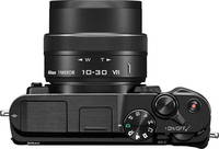 Nikon 1 V3 in schwarz mit Nikkor 10-30 von oben