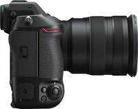 Nikon Z9 in schwarz mit 24-70mm f28 von rechts