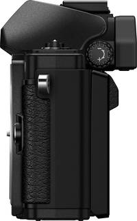 OM System OM-D E-M10 Mark II in schwarz von links