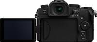 Panasonic Lumix DC-G97 in schwarz mit Schwenkdisplay von hinten