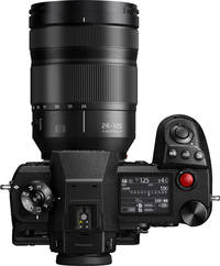 Panasonic Lumix DC-S1H in schwarz mit SPro R24105 von oben Panasonic Lumix DC-S1H in schwarz mit SPro R24105 von oben