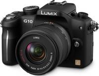 Panasonic Lumix DMC-G10 in schwarz mit G Vario 14-42 mm von vorne links