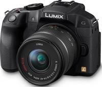 Panasonic Lumix DMC-G6 in schwarz mit G Vario 14-42 mm von vorne links Panasonic Lumix DMC-G6 in schwarz mit G Vario 14-42 mm von vorne links