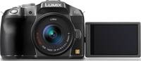 Panasonic Lumix DMC-G6 in titan silber mit G Vario 14-42 mm und Klappdisplay von vorne Panasonic Lumix DMC-G6 in titan silber mit G Vario 14-42 mm und Klappdisplay von vorne