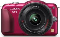 Panasonic Lumix DMC-GF5 in rot mit Vario 14-42 mm von vorne Panasonic Lumix DMC-GF5 in rot mit Vario 14-42 mm von vorne