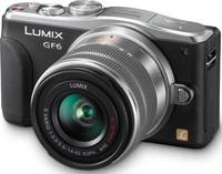 Panasonic Lumix DMC-GF6 in schwarz mit G Vario 14-42 mm von vorne links