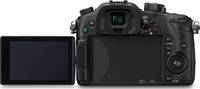 Panasonic Lumix DMC-GH4R in schwarz mit Klappdisplay von hinten Panasonic Lumix DMC-GH4R in schwarz mit Klappdisplay von hinten