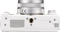 Pentax Q in weiß mit 85mm von unten