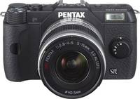 Pentax Q10 in schwarz mit 5-15mm von vorne oben
