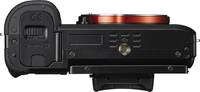 Sony Alpha 7 in schwarz von unten