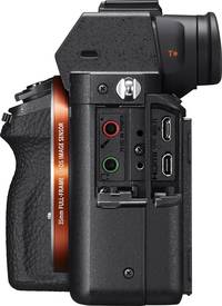 Sony Alpha 7S II in schwarz von links offen