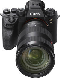 Sony Alpha 9 II in schwarz mit SEL2470GM von vorne oben Sony Alpha 9 II in schwarz mit SEL2470GM von vorne oben