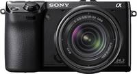 Sony Alpha NEX-7 in schwarz mit SEL 18-55 von vorne