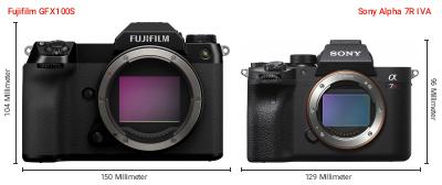 Größenvergleich: Fujifilm GFX100S vs. Sony Alpha 7R IVA Größenvergleich: Fujifilm GFX100S vs. Sony Alpha 7R IVA