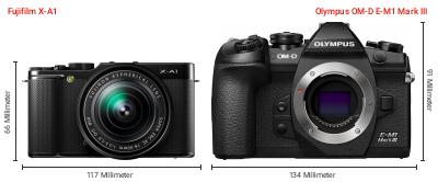 Größenvergleich: Fujifilm X-A1 vs. OM System OM-D E-M1 Mark III Größenvergleich: Fujifilm X-A1 vs. OM System OM-D E-M1 Mark III