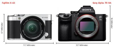 Größenvergleich: Fujifilm X-A3 vs. Sony Alpha 7R IIIA Größenvergleich: Fujifilm X-A3 vs. Sony Alpha 7R IIIA