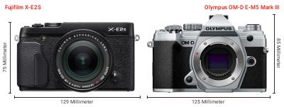 Größenvergleich: Fujifilm X-E2S vs. OM System OM-D E-M5 Mark III Größenvergleich: Fujifilm X-E2S vs. OM System OM-D E-M5 Mark III