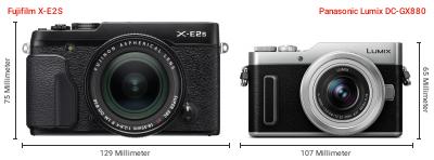 Größenvergleich: Fujifilm X-E2S vs. Panasonic Lumix DC-GX880 Größenvergleich: Fujifilm X-E2S vs. Panasonic Lumix DC-GX880