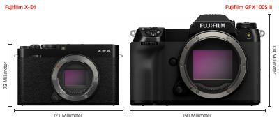 Größenvergleich: Fujifilm X-E4 vs. Fujifilm GFX100S II Größenvergleich: Fujifilm X-E4 vs. Fujifilm GFX100S II