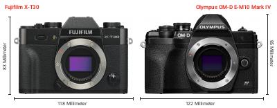 Größenvergleich: Fujifilm X-T30 vs. OM System OM-D E-M10 Mark IV