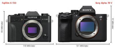 Größenvergleich: Fujifilm X-T30 vs. Sony Alpha 7R V