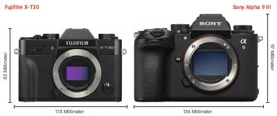 Größenvergleich: Fujifilm X-T30 vs. Sony Alpha 9 III Größenvergleich: Fujifilm X-T30 vs. Sony Alpha 9 III